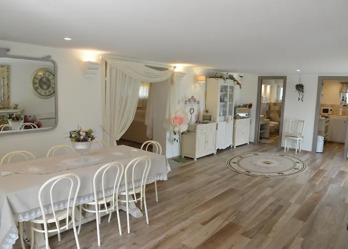 Rudy Castellana Grotte